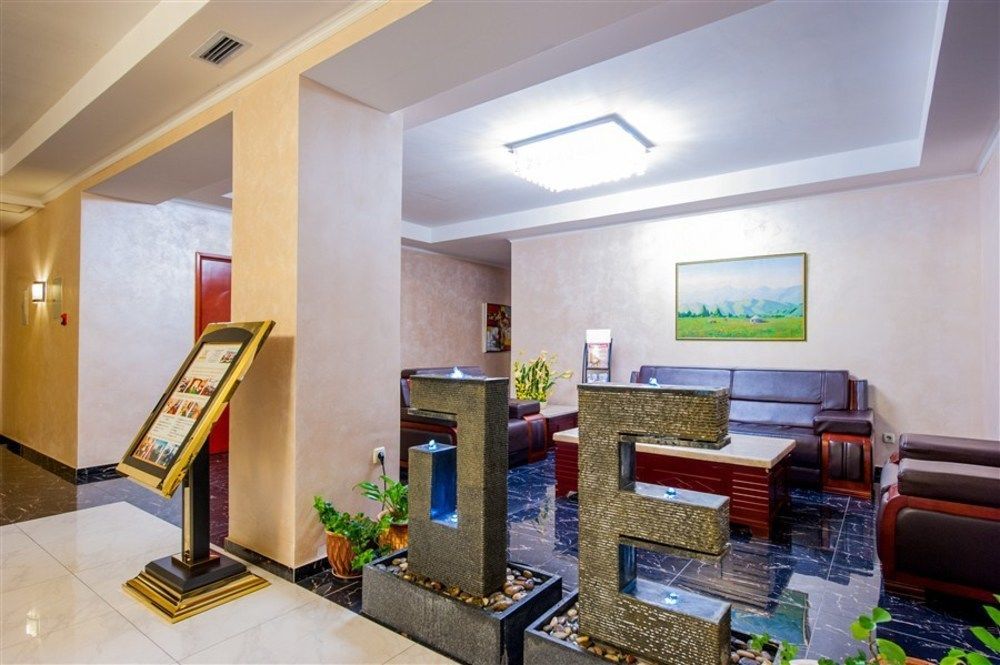 Goldman Empire Hotel Nur-Sultan  Exterior photo